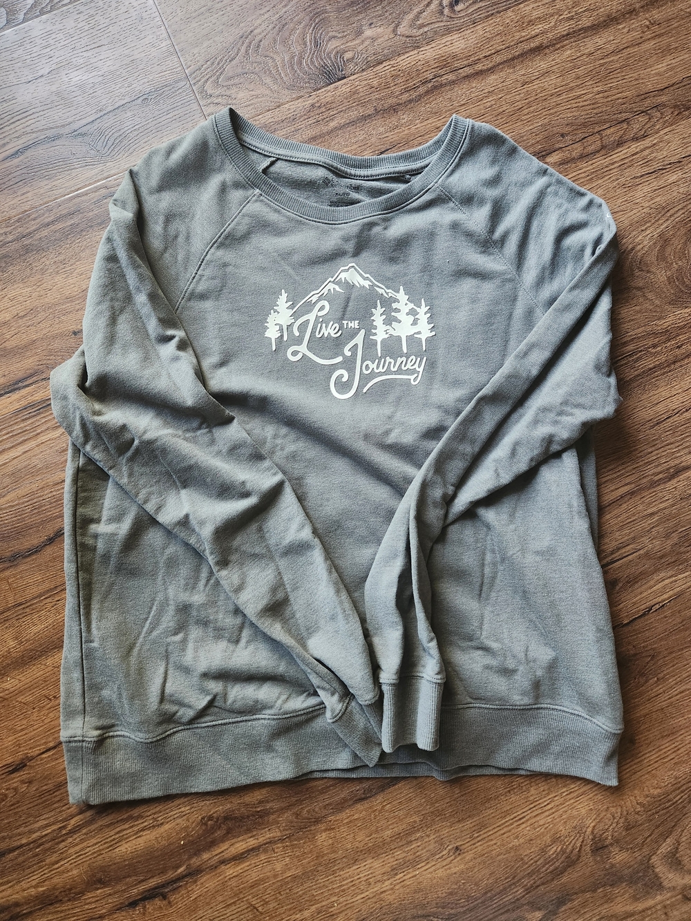 Columbia Gray "Live the Journey" Crewneck Long Sleeve